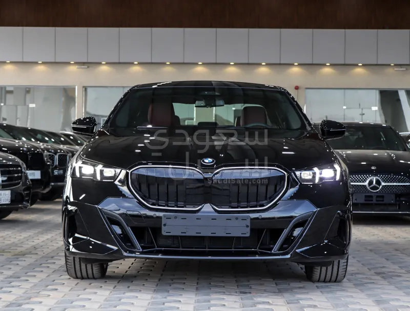 2026 BMW 5 Series 520i