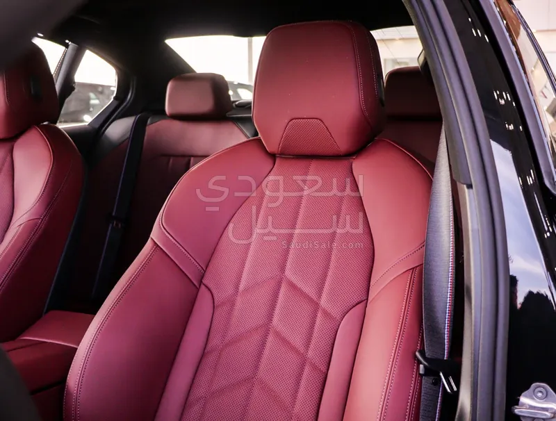 2026 BMW 5 Series 520i