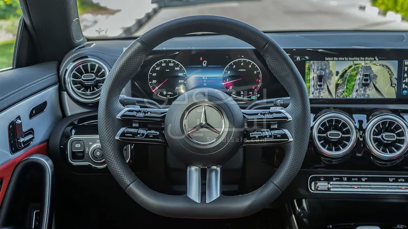 2025 Mercedes-Benz CLA 200 AMG
