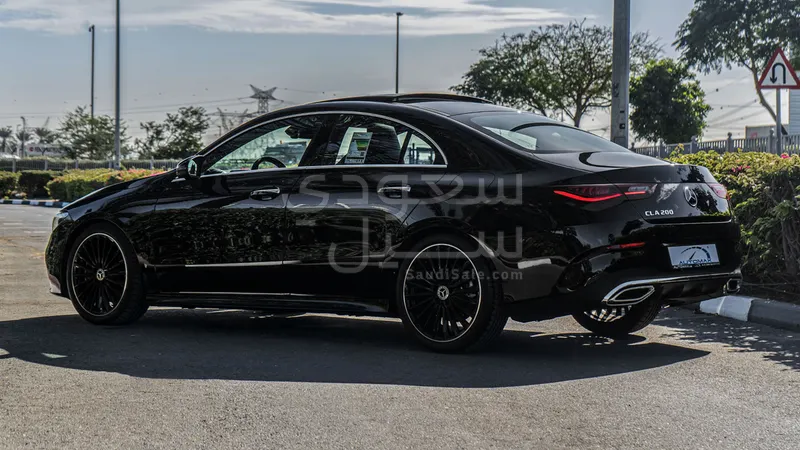 2025 Mercedes-Benz CLA 200 AMG
