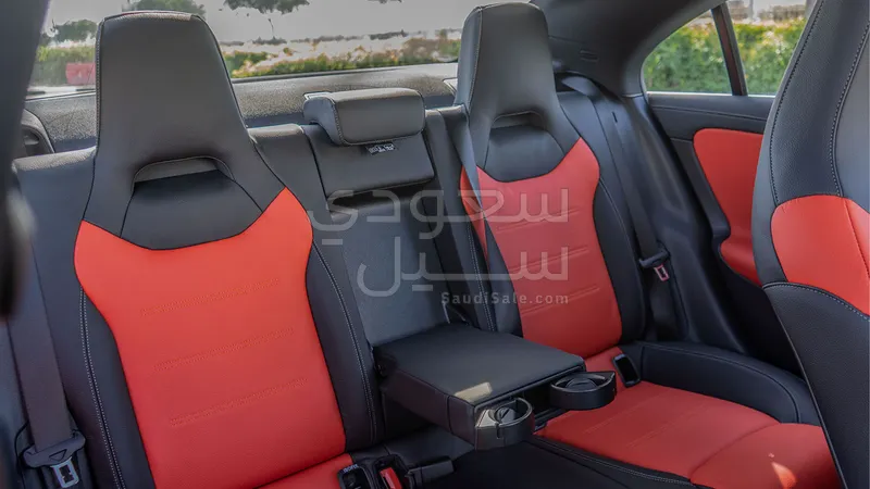 2025 Mercedes-Benz CLA 200 AMG