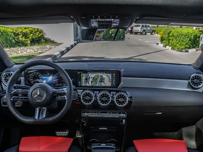 2025 Mercedes-Benz CLA 200 AMG