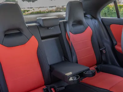2025 Mercedes-Benz CLA 200 AMG