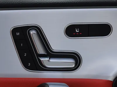 2025 Mercedes-Benz CLA 200 AMG