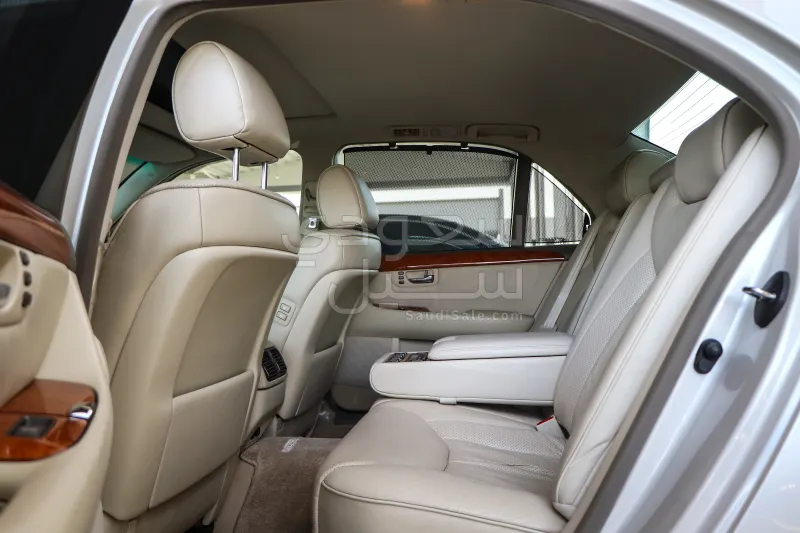 2002 Lexus LS 430