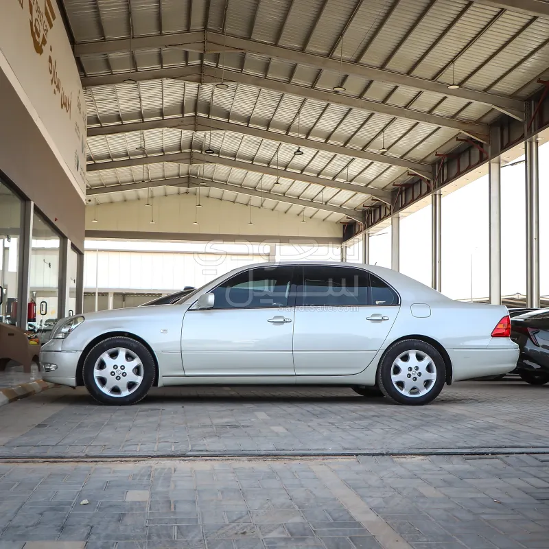 2002 Lexus LS 430