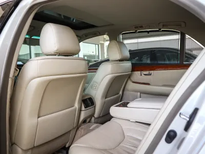 2002 Lexus LS 430