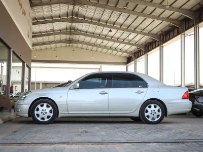2002 Lexus LS 430