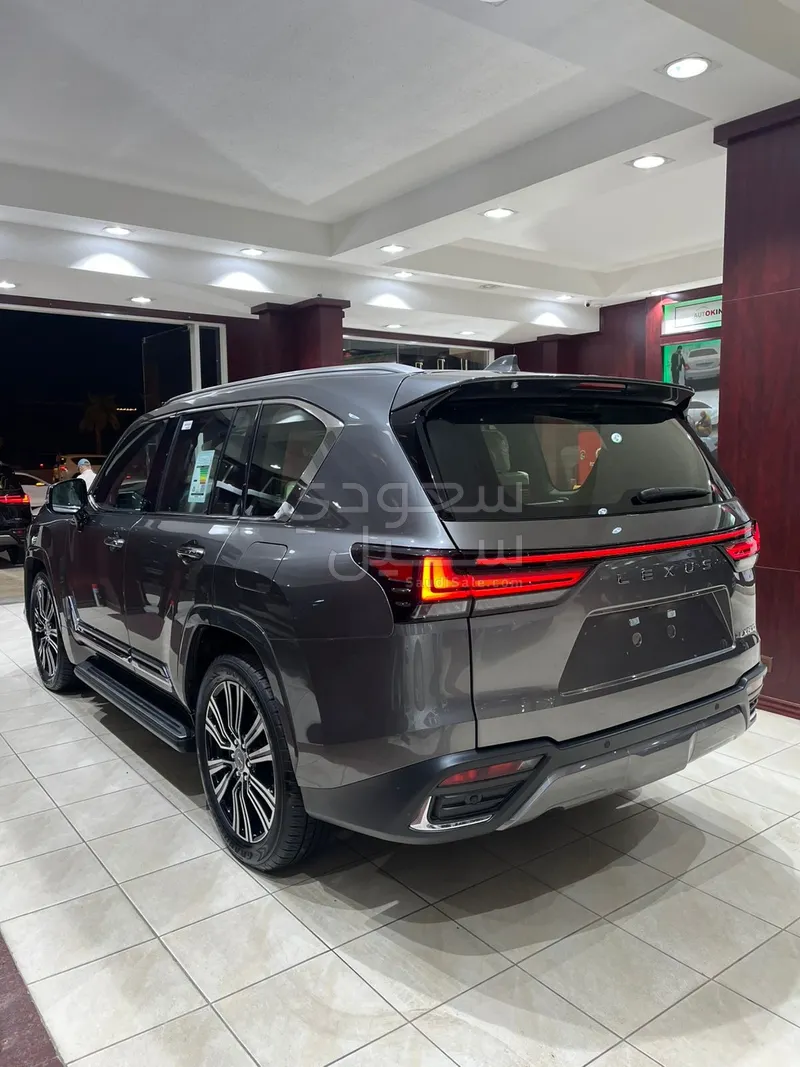 2025 Lexus LX 600