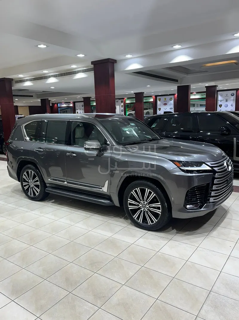 2025 Lexus LX 600