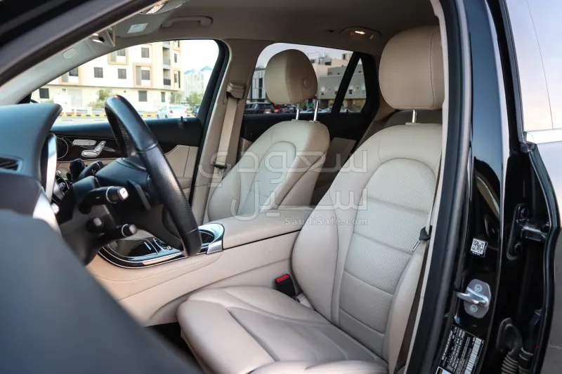 2019 Mercedes-Benz GLC 300
