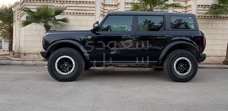 2022 فورد برونكو باد لاندس
