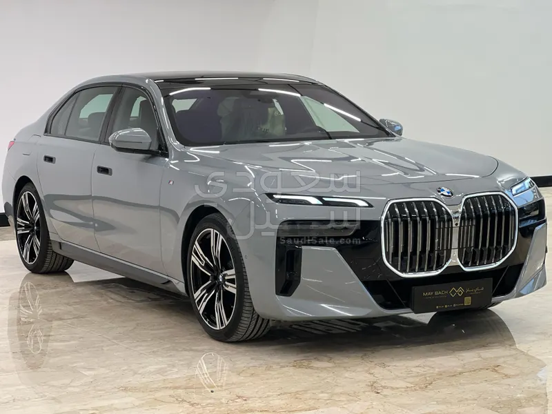 2025 BMW 7 Series 735i