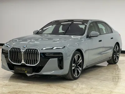2025 BMW 7 Series 735i