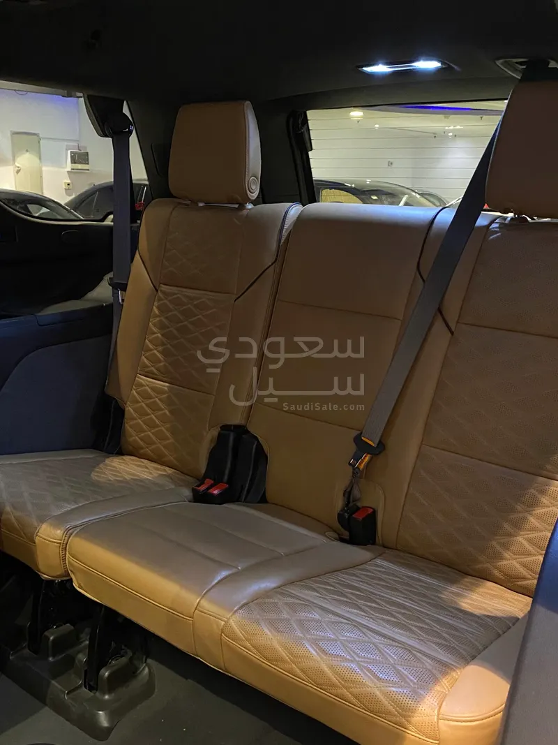 2021 كاديلاك اسكاليد بلاتينيوم