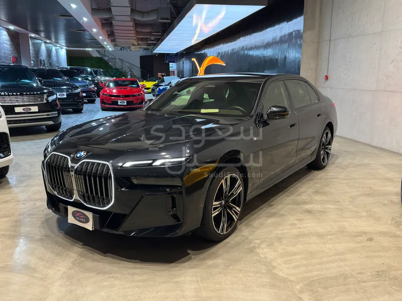 2023 BMW 7 Series 730i