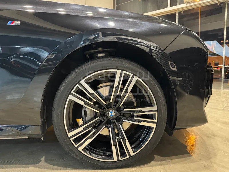 2023 BMW 7 Series 730i