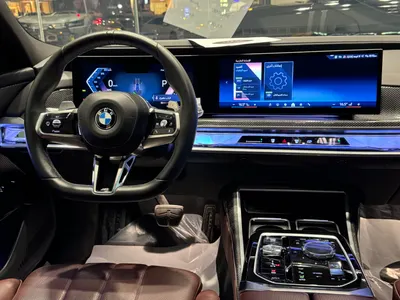 2023 BMW 7 Series 730i