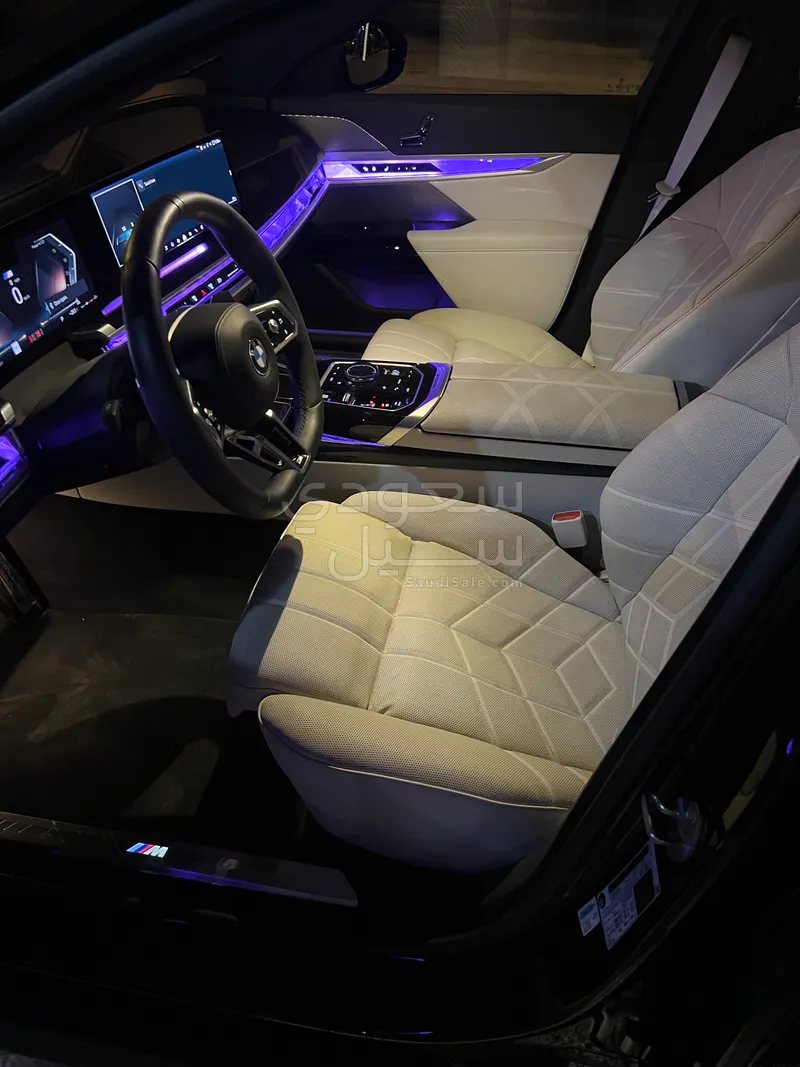 2024 BMW 7 Series 740i