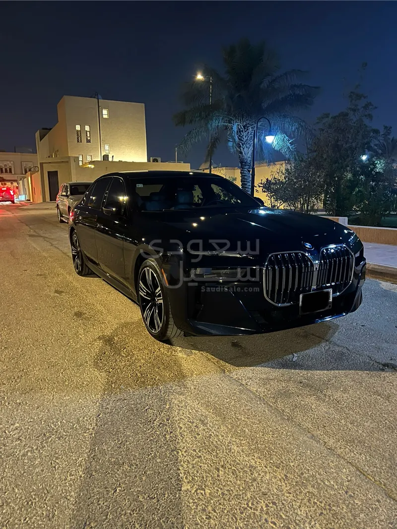 2024 BMW 7 Series 740i