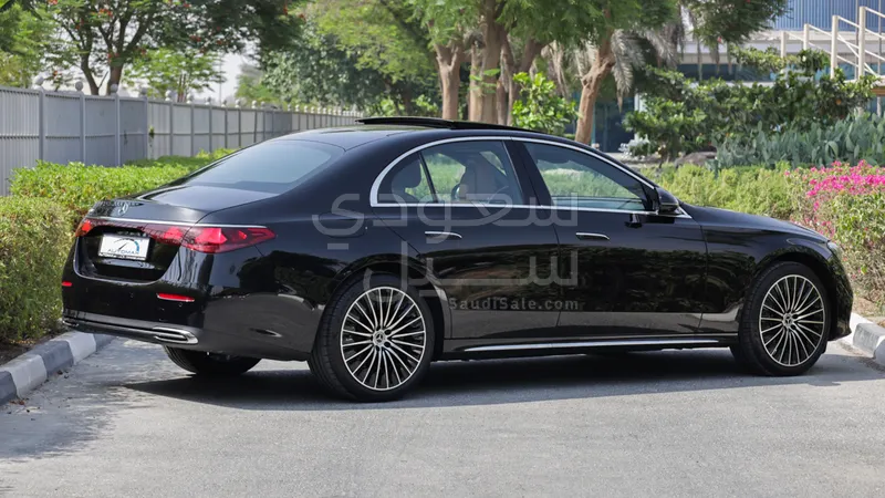 2025 Mercedes-Benz E 200 AMG