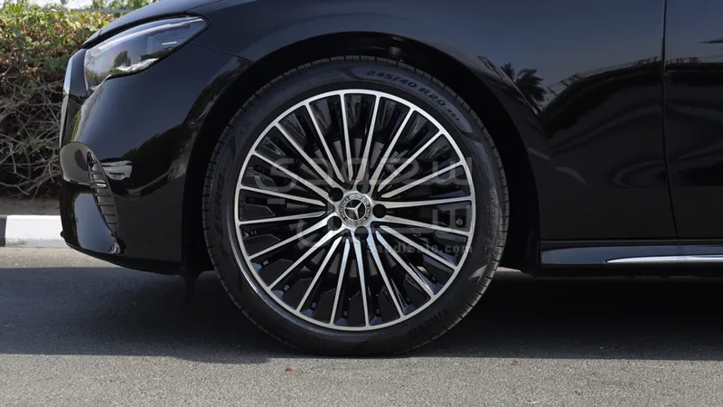 2025 Mercedes-Benz E 200 AMG