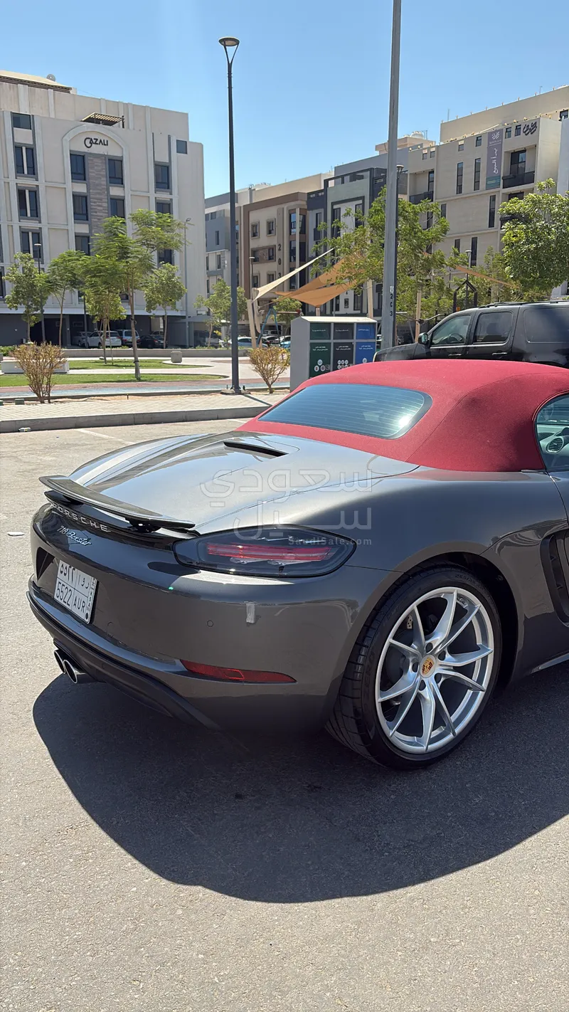 2024 بورش 718 بوكستر