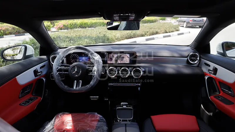 2025 Mercedes-Benz CLA 200 AMG