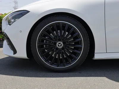 2025 Mercedes-Benz CLA 200 AMG
