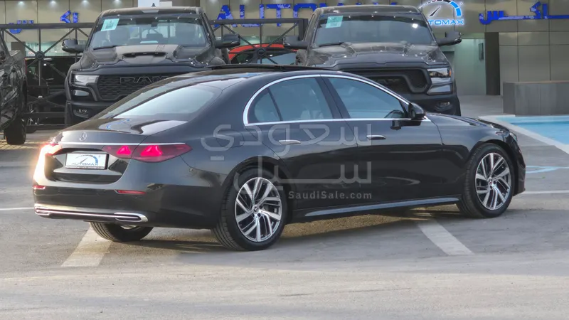 2025 Mercedes-Benz E 200 AMG