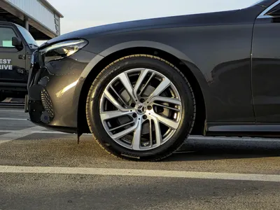 2025 Mercedes-Benz E 200 AMG