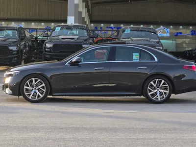 2025 Mercedes-Benz E 200 AMG