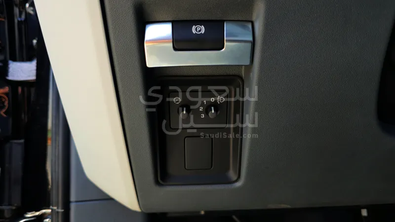 2025 Land Rover Defender 110