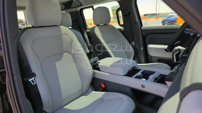 2025 Land Rover Defender 110