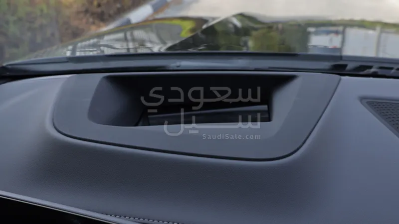 2025 BMW X Series 6 40i
