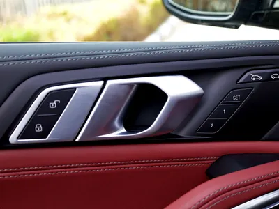 2025 BMW X Series 6 40i