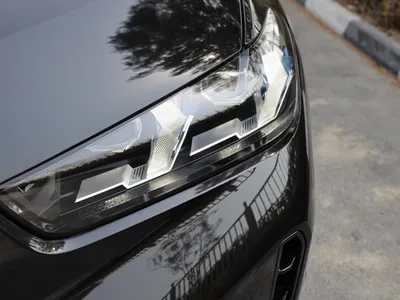 2025 BMW X Series 6 40i