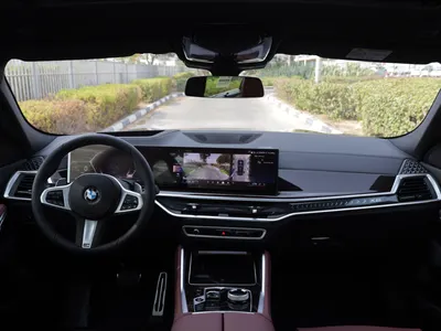2025 BMW X Series 6 40i