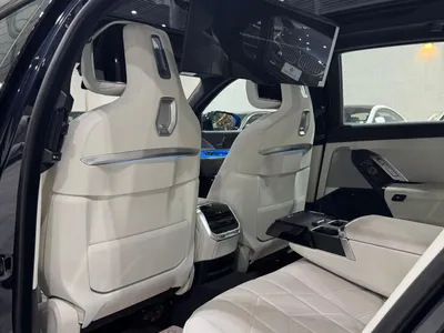 2026 بي ام دبليو الفئة السابعة 735أي