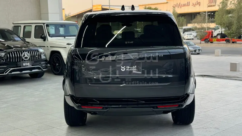 2025 لاند روفر رينج روفر فوج اس اي