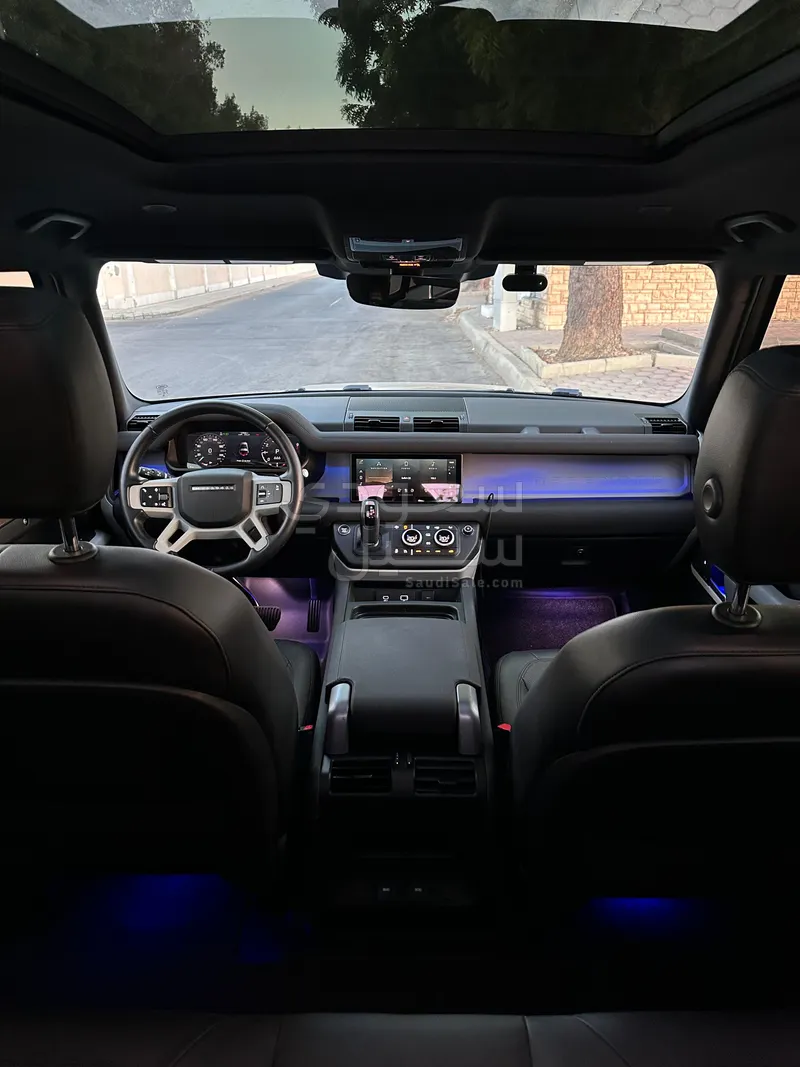 2023 Land Rover Defender 90