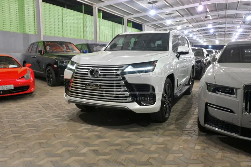 2024 Lexus LX 600