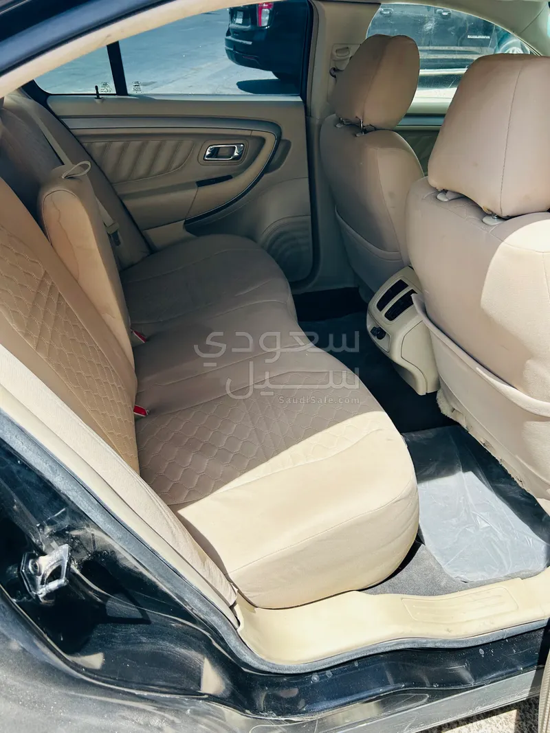 2018 Ford Taurus Limited