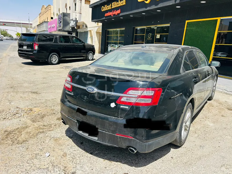 2018 Ford Taurus Limited