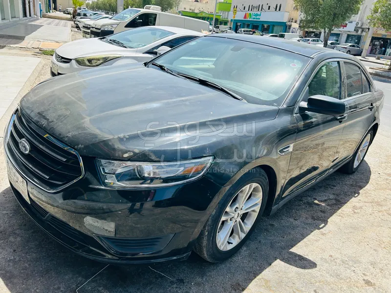 2018 Ford Taurus Limited