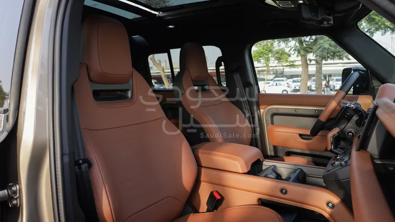 2025 Land Rover Defender Octa