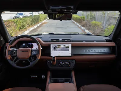 2025 Land Rover Defender Octa