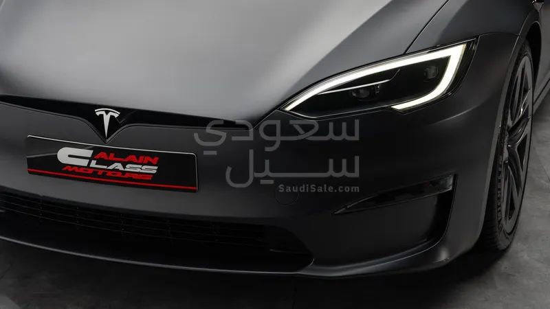 2024 تيسلا اس بليد