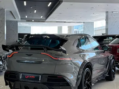 2021 استون مارتن دي بي اكس