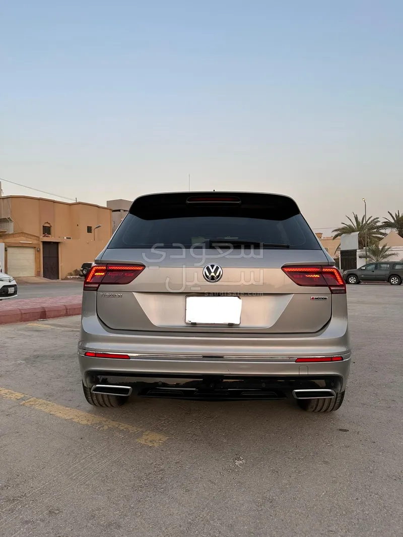 2020 Volkswagen TIGUAN R-Line